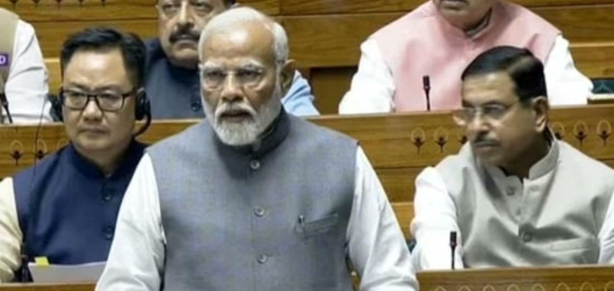 AssamAwaz's tweet image. NEWS || হৰমুজ সংকট মোকাবিলা কৰিবলৈ সাজু হৈছে ভাৰত: প্ৰধানমন্ত্ৰী মোদী

Read: assam.awazthevoice.in/world-news/ind…

#mygovindia #NarendraModi #Hormuzcrisis #straitofhormuz #energycrisis #india #parliament #petroleum @mygovindia @PMOIndia @narendramodi @LokSabhaSectt @Rajyasabhasectt @AssamAwaz