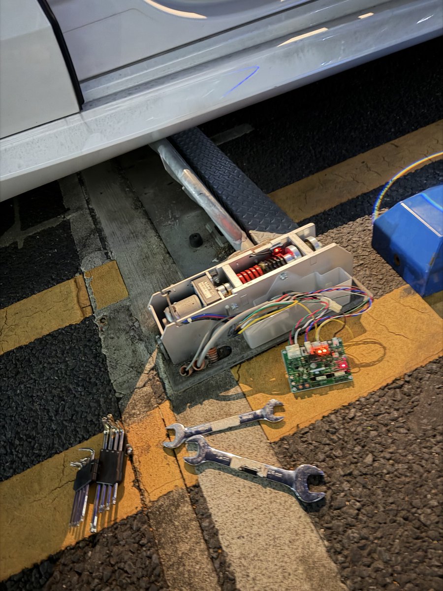 Wǒ Bù Fǎn Sān Sú tweet media