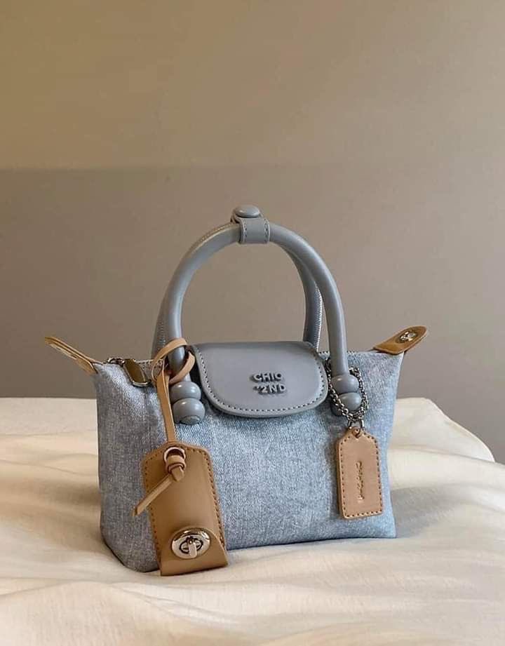 simple dress tweet media