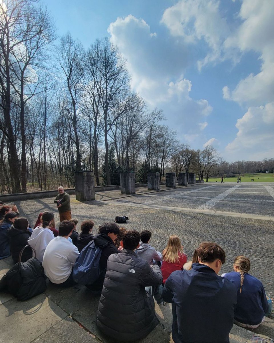 Park House School tweet media