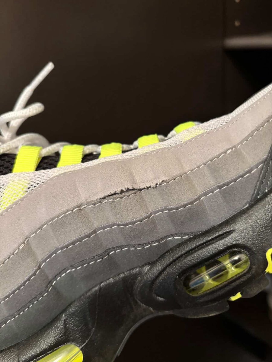 Alternate Sneakers tweet media