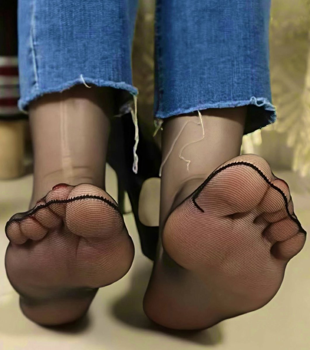 ❤️Nylons,Nylons and Nylons❤️ tweet media