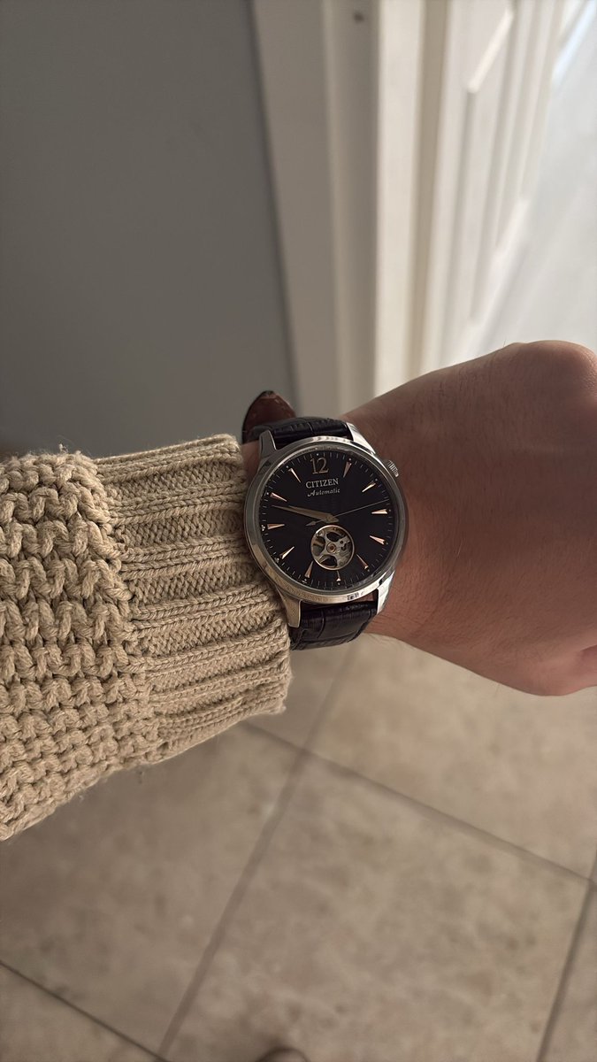 Saatperver tweet media