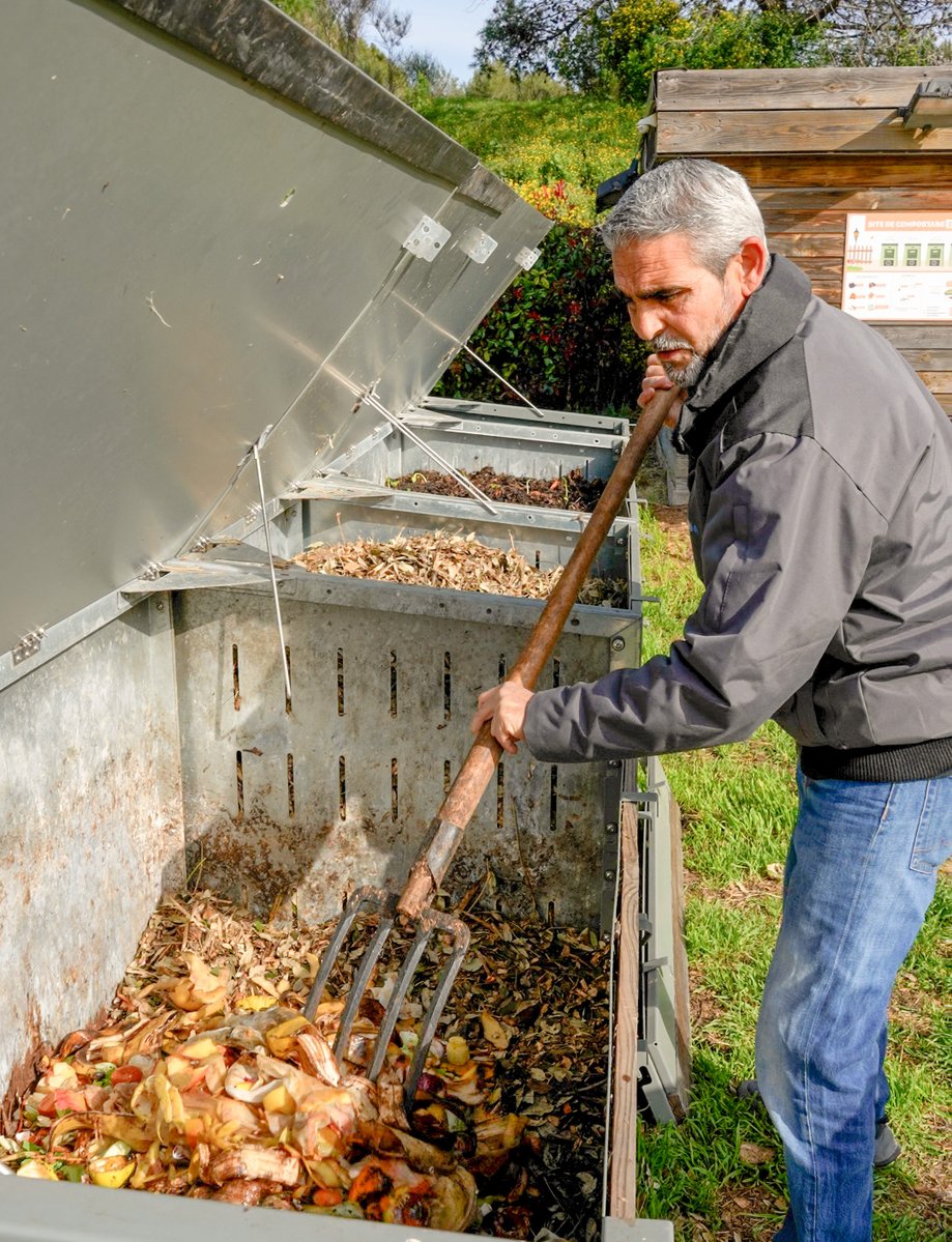 Antibes JLP tweet media