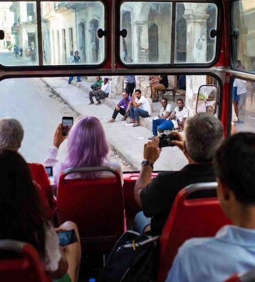 davidholamigente tweet media