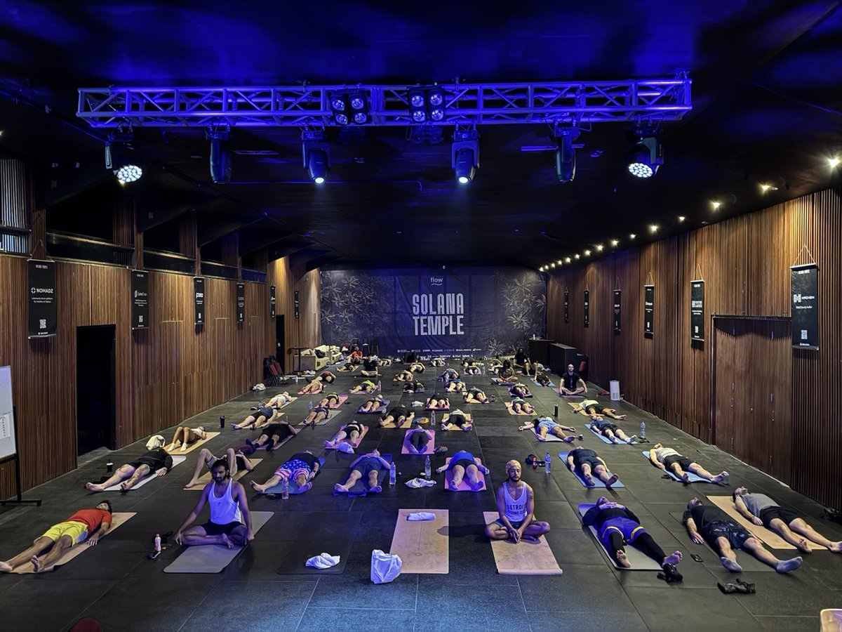 Ivan 🧳 tweet media