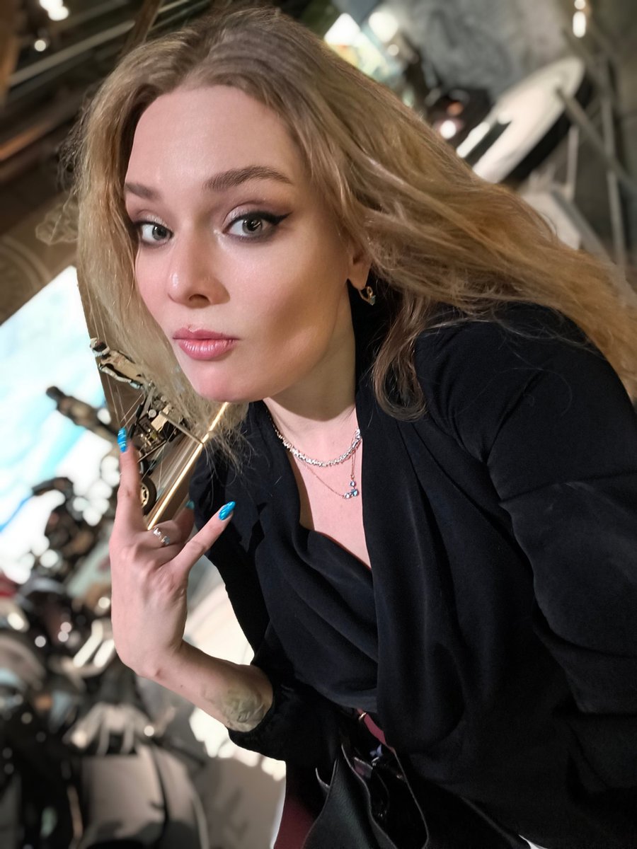 ♦Чарли тут вам шутки шутит♥️ tweet media