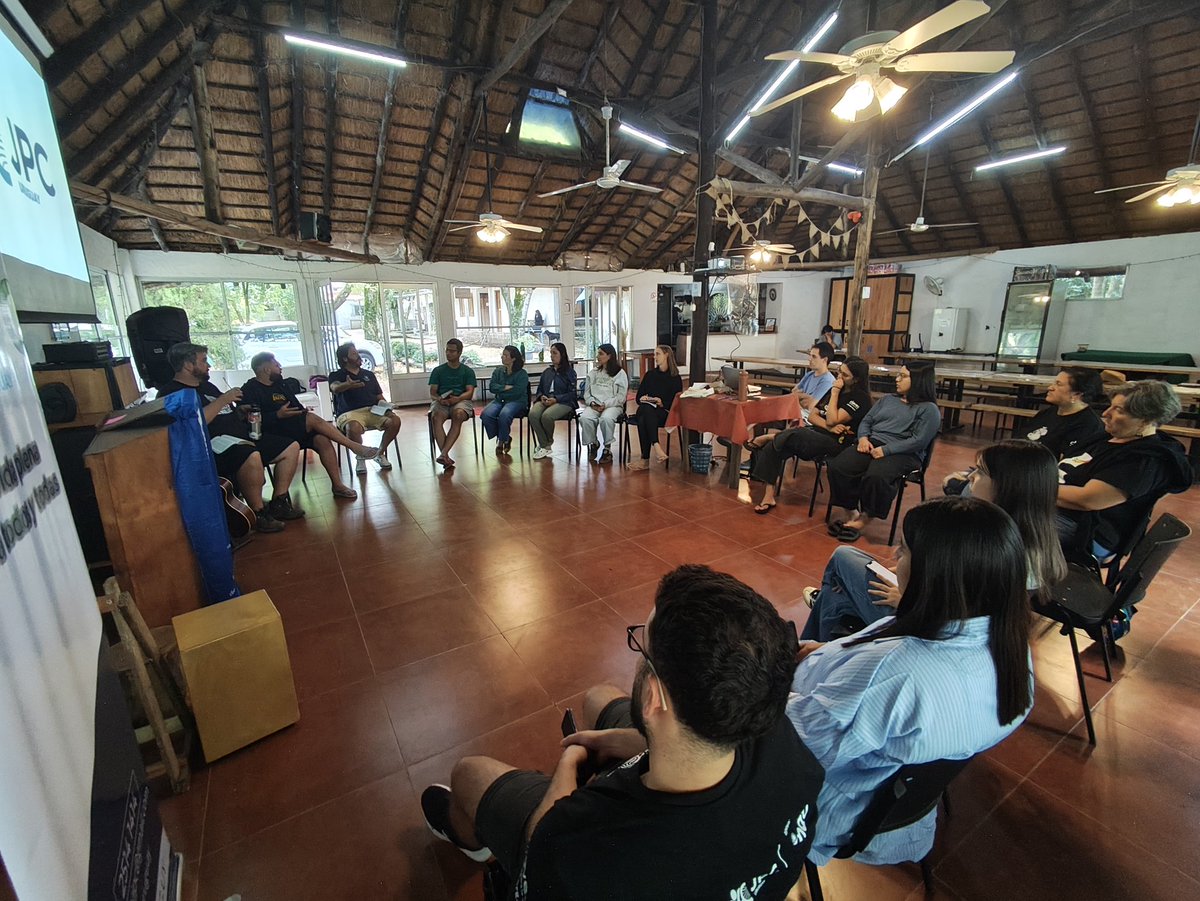 El fin de semana en Mercedes; el viernes nos reunimos con <a href="/midesuy/">Ministerio de Desarrollo Social</a> e <a href="/inau_oficial/">INAU</a>; sábado y domingo encuentro con los voluntarios. Desde nuestra línea estratégica de inserción en el interior del Pais. Juventud para Cristo