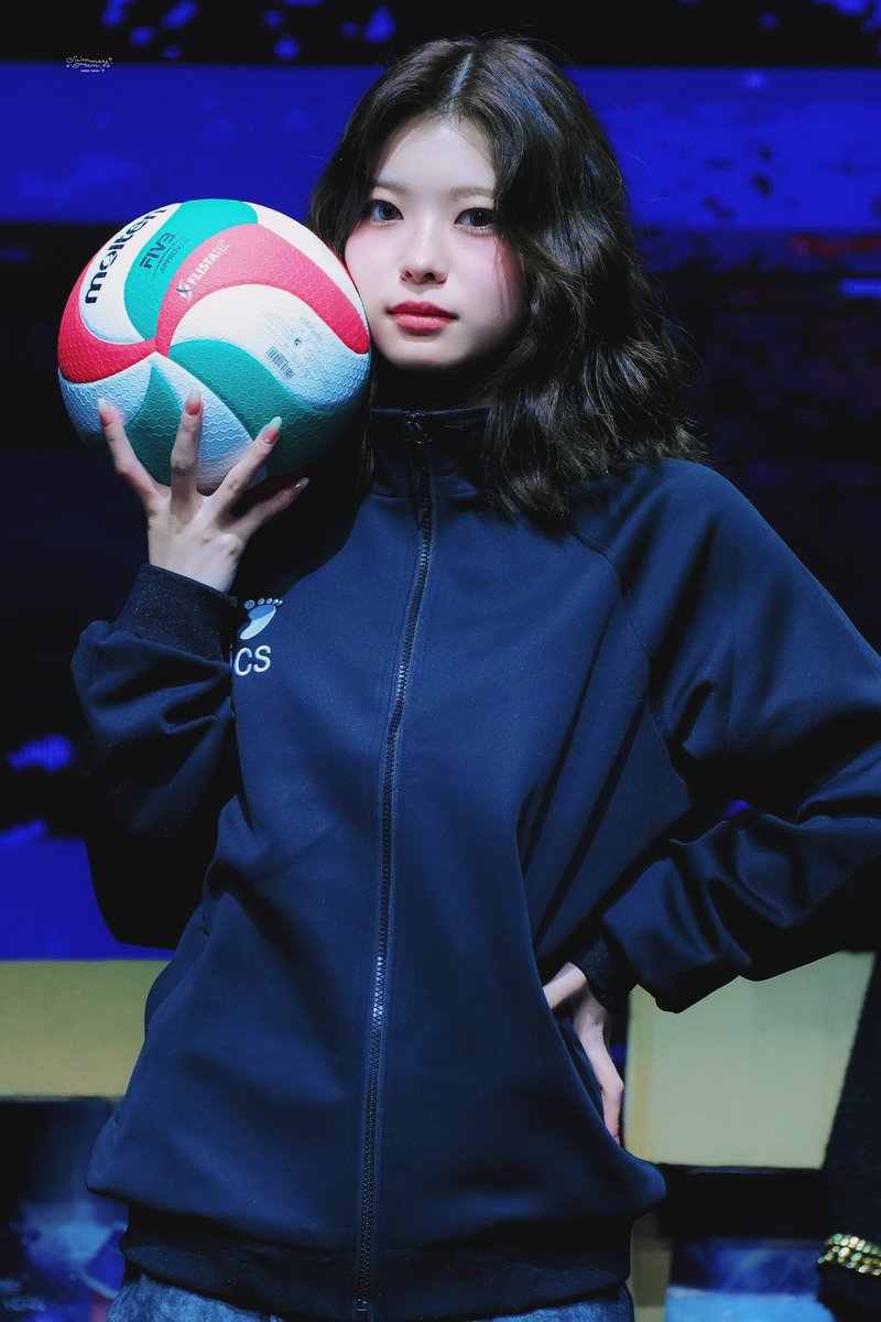 summerdream0316's tweet photo. 251115 📸🐈‍⬛

🏐
#池間琉杏 #RUAN 
#อิเคมะรุอัน #รุอัน 
#Gen1esGEN1FanMeeting
@i_ruan_official https://t.co/KfwxVDdXgQ