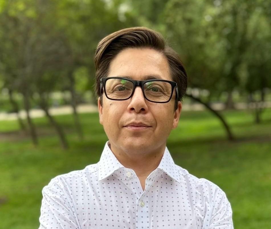 MedicinaUDP's tweet photo. PrensaMedicina | Alejandro Gómez, académico del Programa de Medicina Familiar y Comunitaria UDP publicó carta al director en @ciper: Economía del cuidado y ajuste estructural.

https://t.co/yIAFoJVAzP https://t.co/YiL5xVJIp3