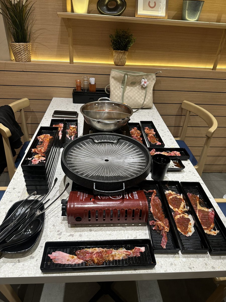 Niken𐙚 tweet media