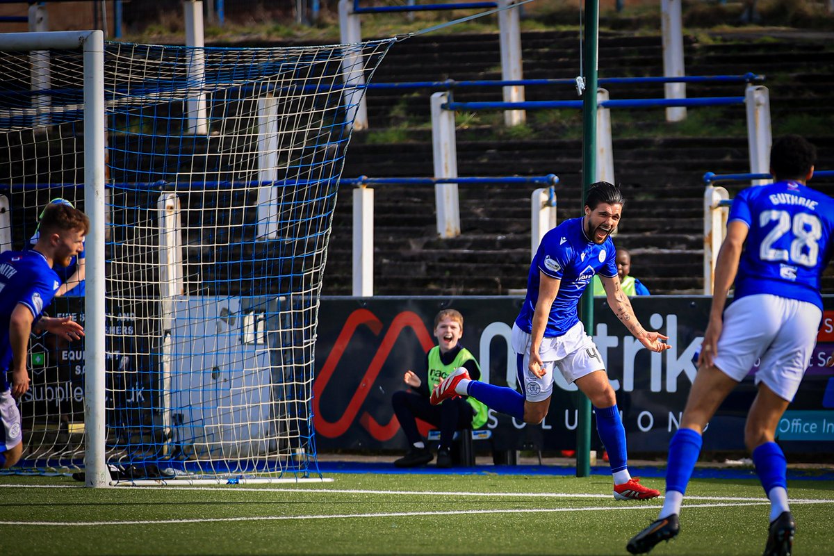 Queen of the South tweet media