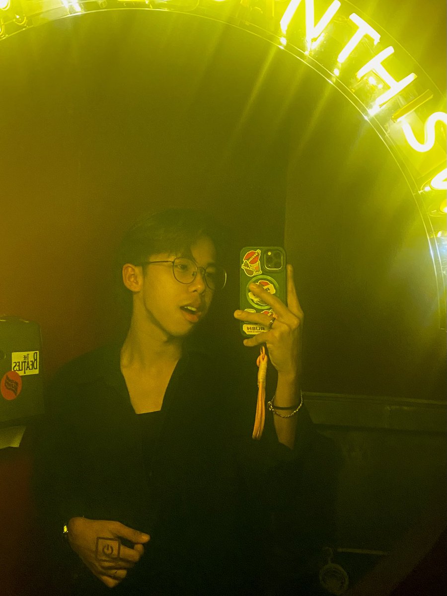 adi༉‧₊˚. tweet media