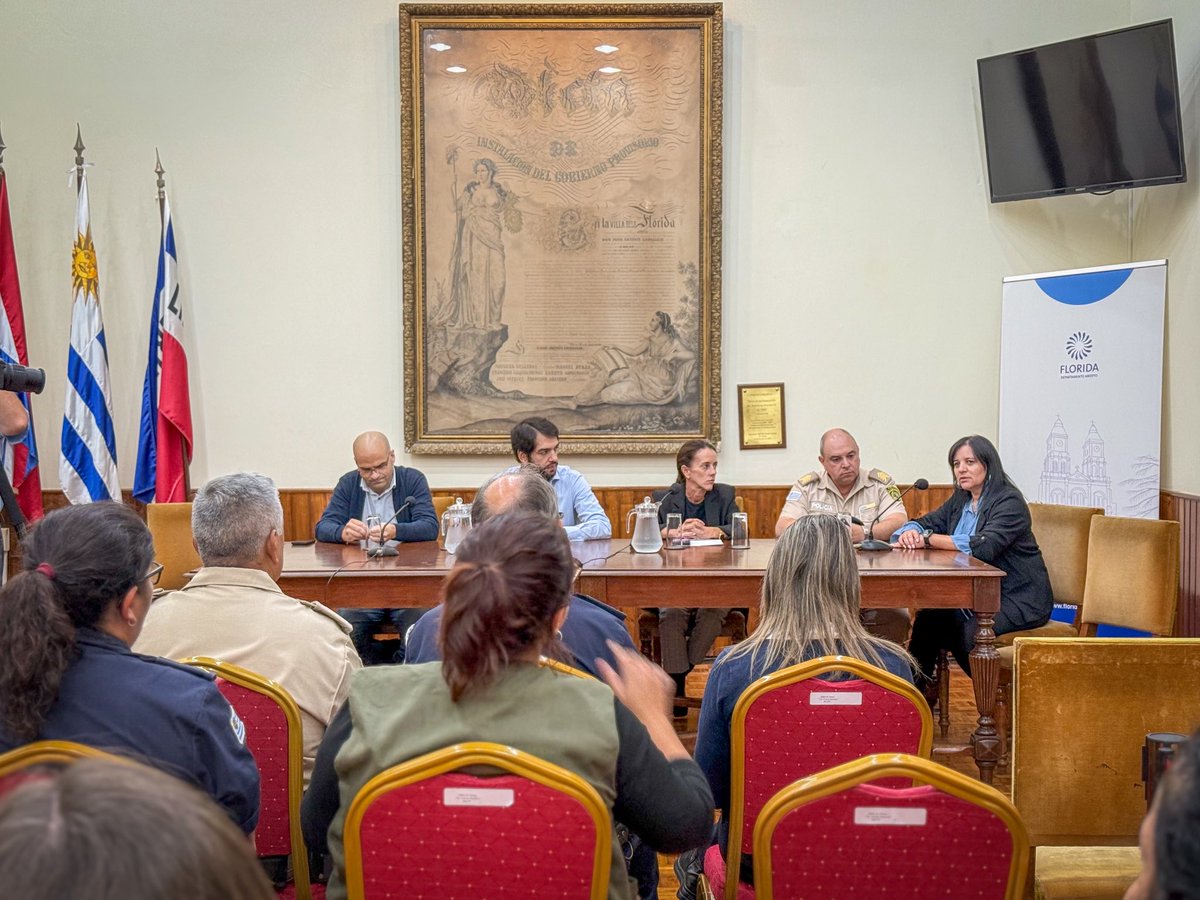 C.W.33 RADIO FLORIDA tweet media