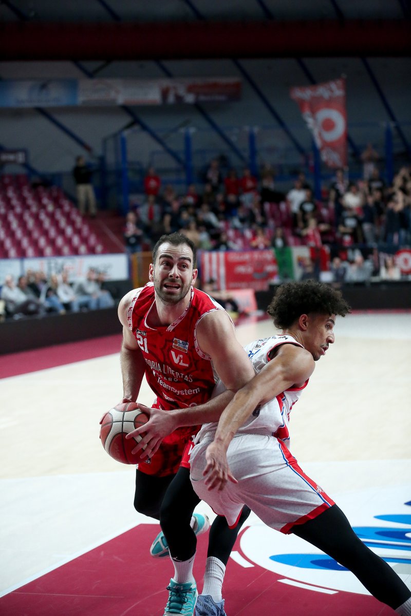 VL Pesaro Basket tweet media