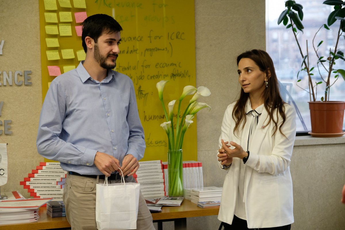 On March 20, the International Humanitarian Law (IHL) English-Armenian Glossary was presented to the academic community, with the participation of representatives from institutions committed to advancing IHL education.
The dictionary will soon be available in digital format.