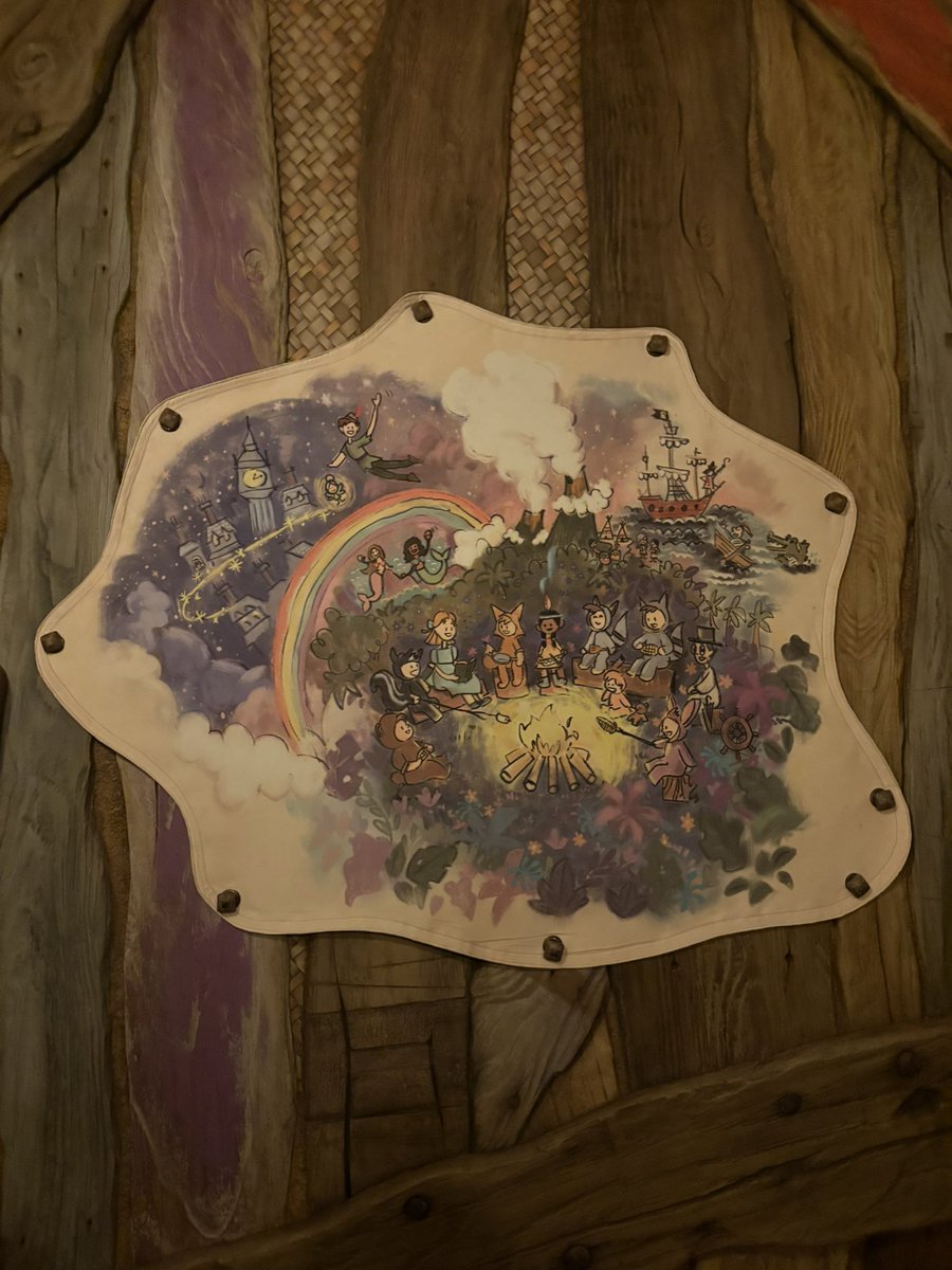 Hisui_Disney's tweet photo. 昨日のディズニーシー
ピーターとティンク探しして、ポカホンタスとお散歩して…幸せでした。

閉園までの2時間弱でピーターを7ループしたのも最高😃 https://t.co/TXLxclp6rH