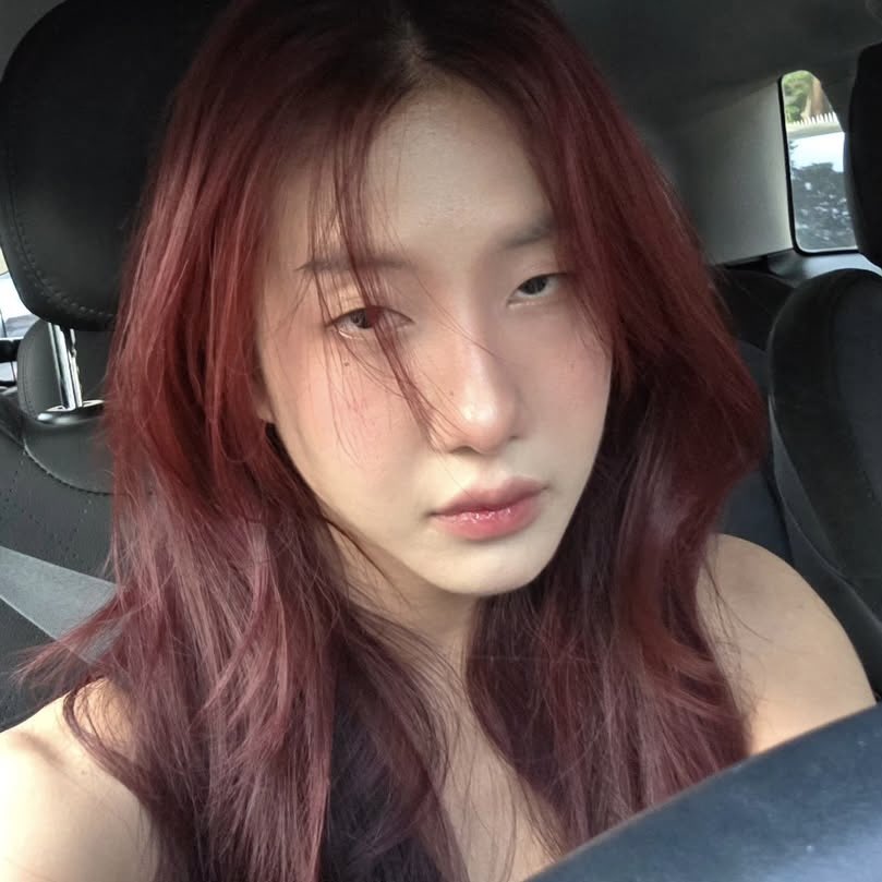 𝝑𝝔 tweet media