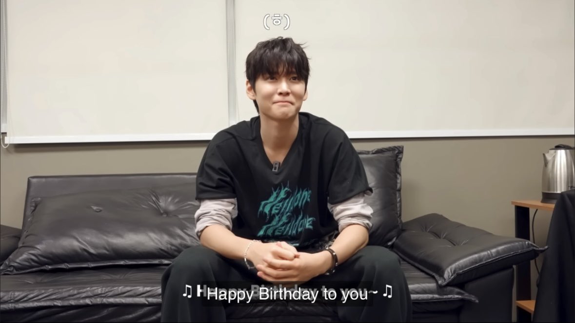 ☁️🐈 tweet media