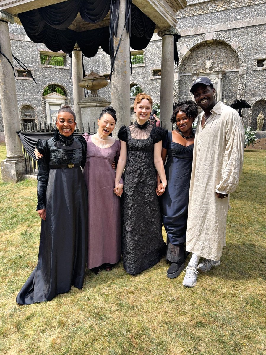 Bridgerton tweet media