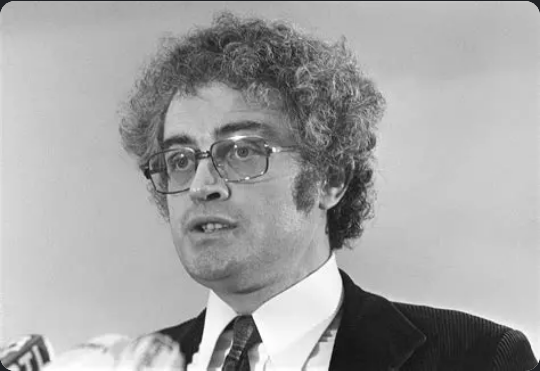 Résistance FI (Je me lève et je me casse! ) φ 🐢🐺 tweet media