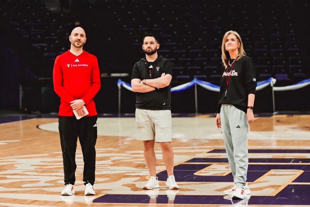 Erik DeRoo tweet media