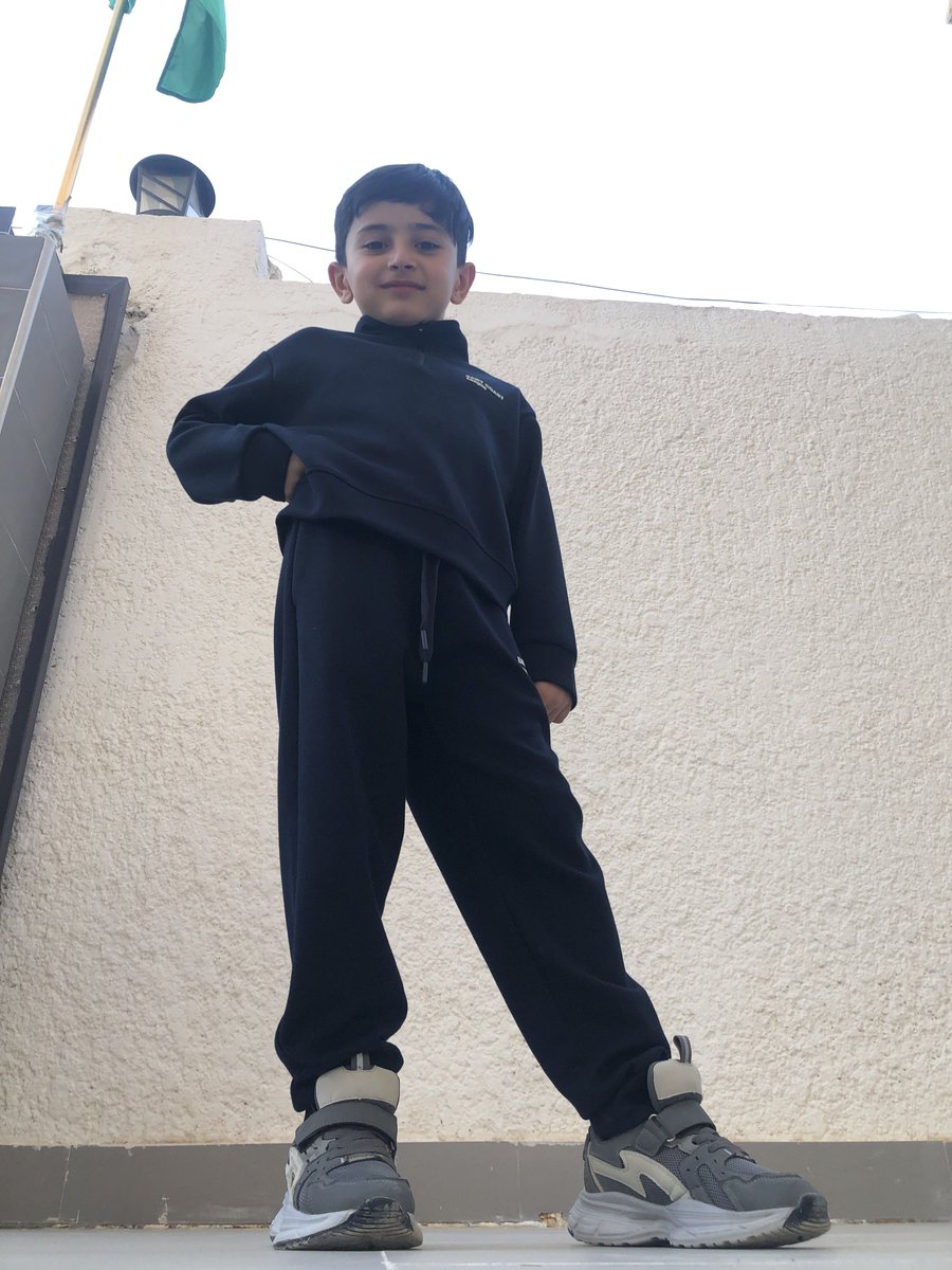 علي Ω tweet media