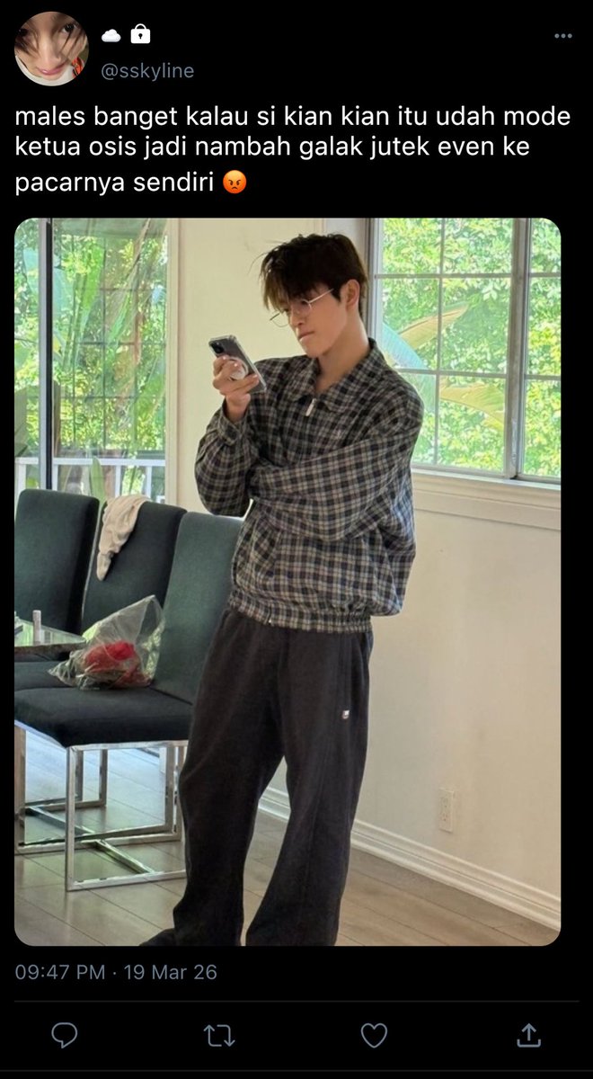 swnababy's tweet photo. daily sky marah-marah: school edition

a #keonhyeon few tweets au https://t.co/1ucHD9FkcT