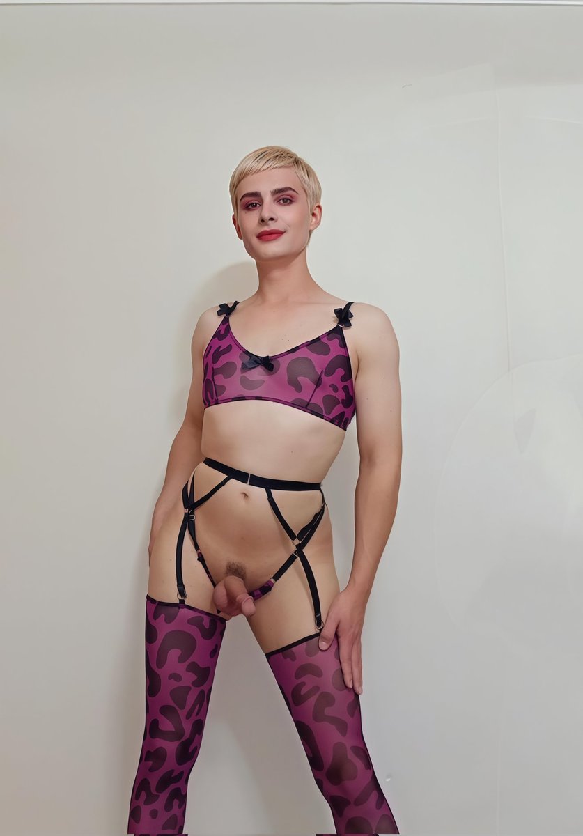 ๐
ฃ๐
ข-๐
๐
๐
๐
๐
ฉ tweet media