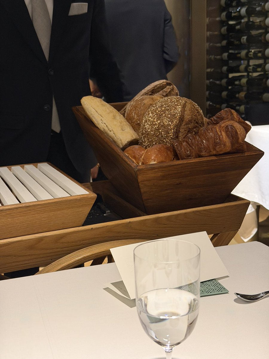 Elle Voss tweet media