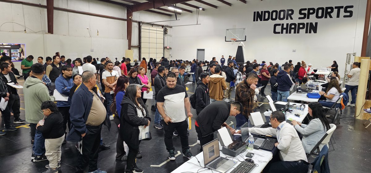ConsGTChicago's tweet photo. El @ConsGTChicago llevó a cabo durante los días 20 y 21 de marzo de 2026, su jornada de Consulado Móvil en la ciudad de Seymour, Indiana. Se brindaron servicios de Documentación Consular, así como Registro Civil a favor de nuestra comunidad guatemalteca. 

#GuatemalaCercaDeTi🇬🇹 https://t.co/tUJjMslSjU