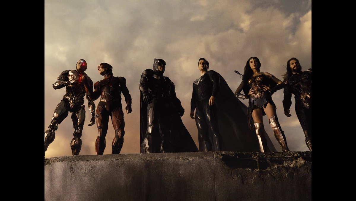 Unbiased Snyder Fan tweet media