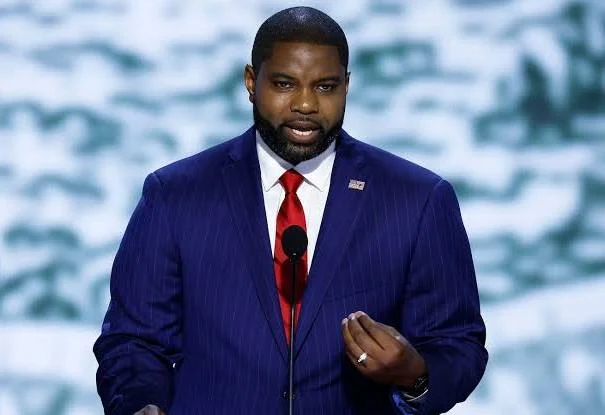 𝐓𝒖𝒓𝒊𝒖𝒔𝓡𝒂𝒚 tweet media