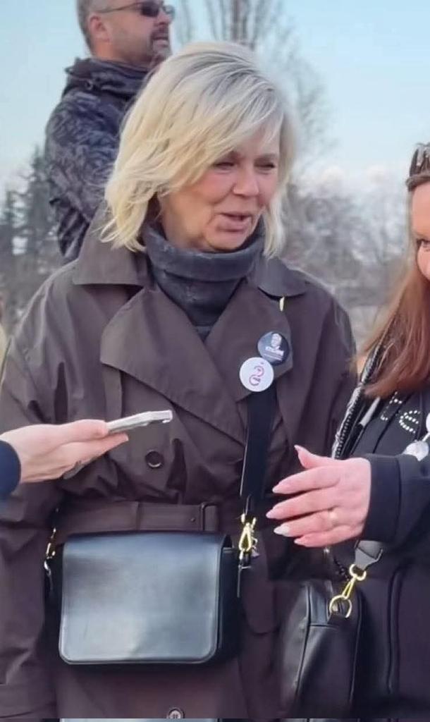 Beruška tweet media