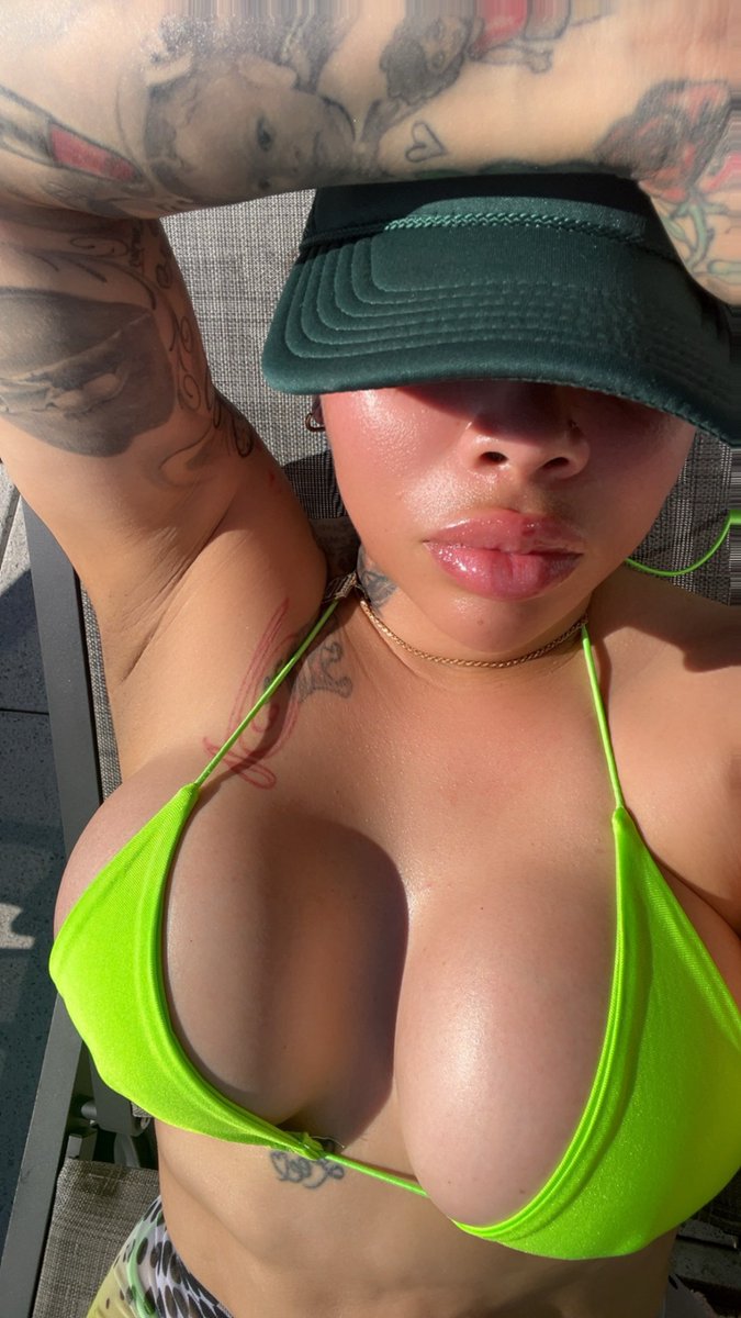 Bee✨🌻🐝 tweet media