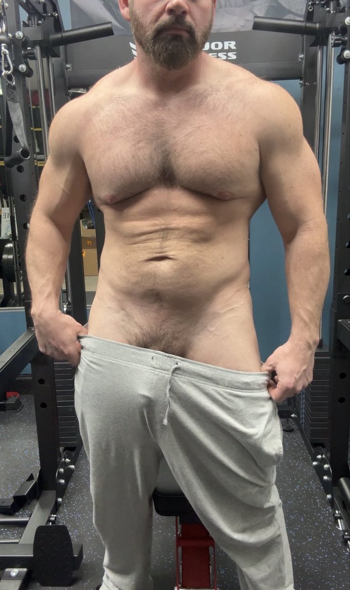 Muscle Daddy tweet media