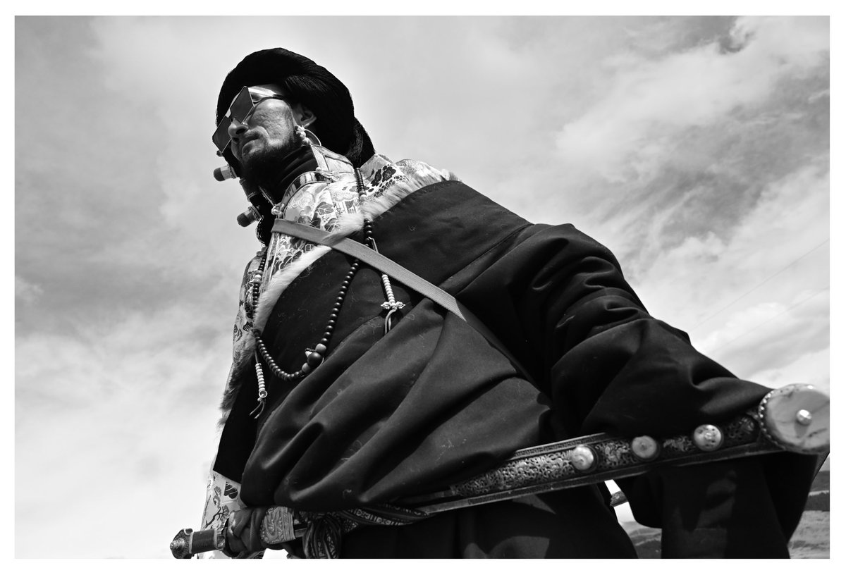 Cha Li | 查立 tweet media