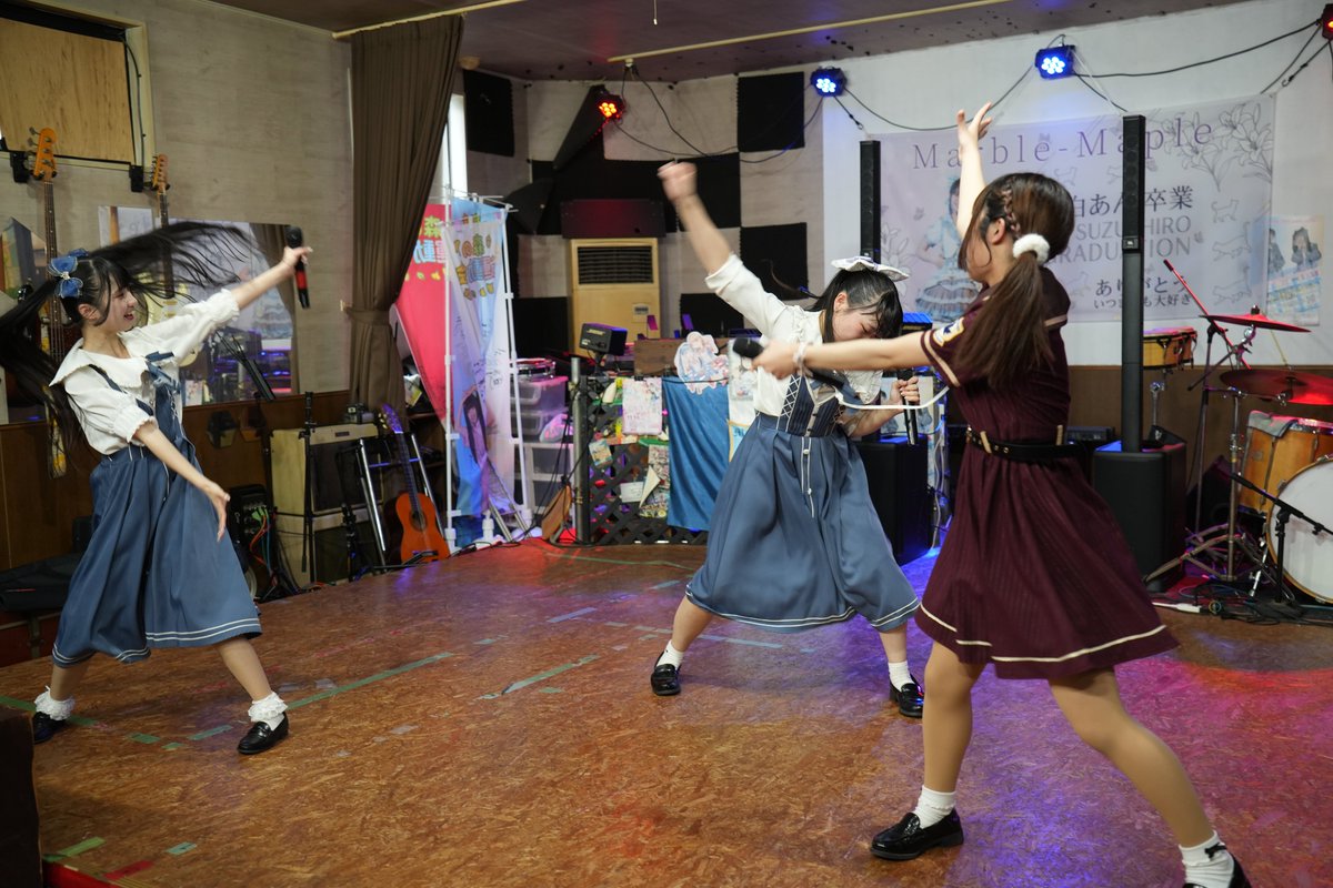 kerokorokei's tweet photo. あんさんの写真はいつも楽しそう いつもライブ中ずっと笑顔だからだと思う 
あんさんと言えば腕ぐるぐる
鈴白あん卒業公演１部 
2026/3/22 #Combi2
 #Marble-Maple  #鈴白あん https://t.co/h6zKm5v545