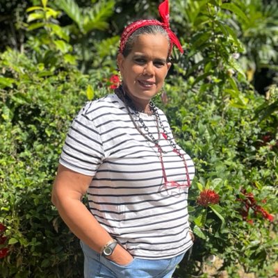 petersonlisafi's tweet photo. #NouvellePhotoDeProfil https://t.co/YxhY43jUuW
