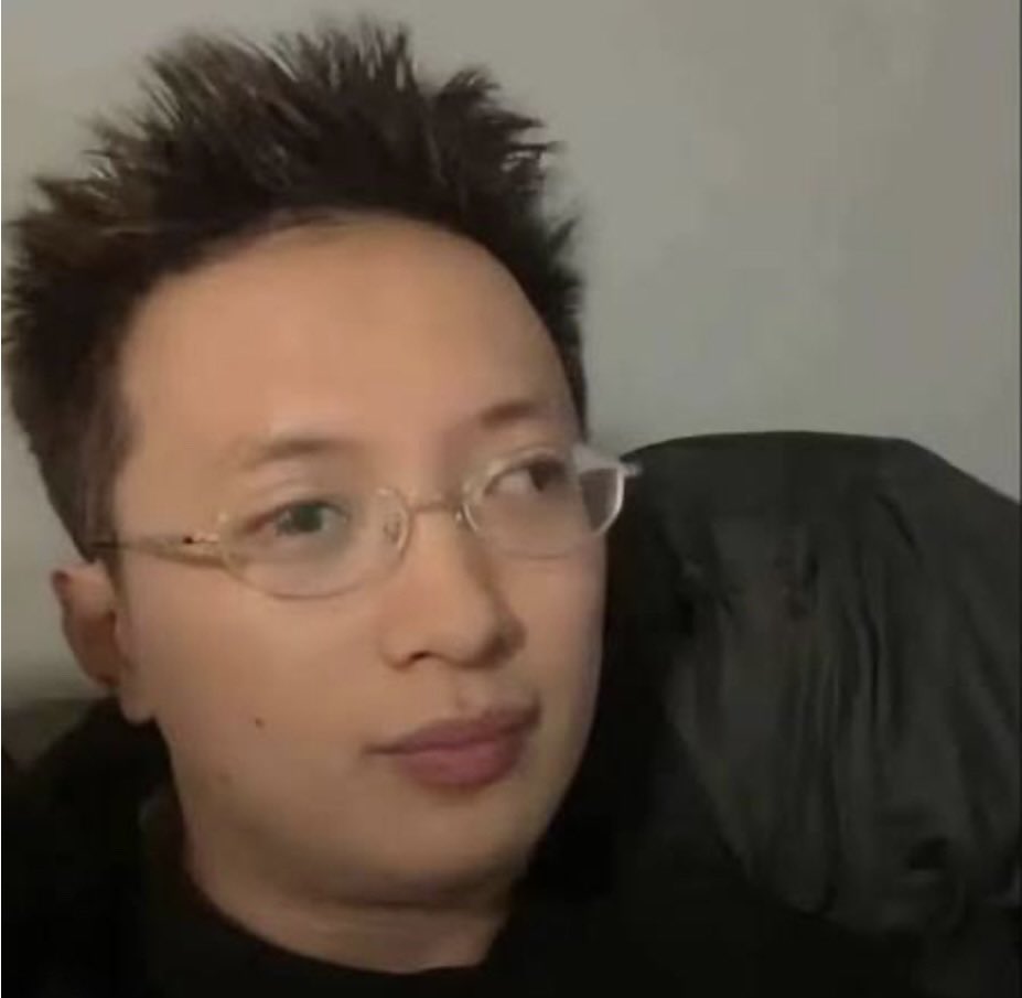 topthewilly's tweet photo. @Amelia181672271 不要幫綠色講話就判定別人是青鳥好嗎 
我不管你是藍白綠哪個 反正不要給我們小草招黑好嗎 https://t.co/Ptp1TSpt4z