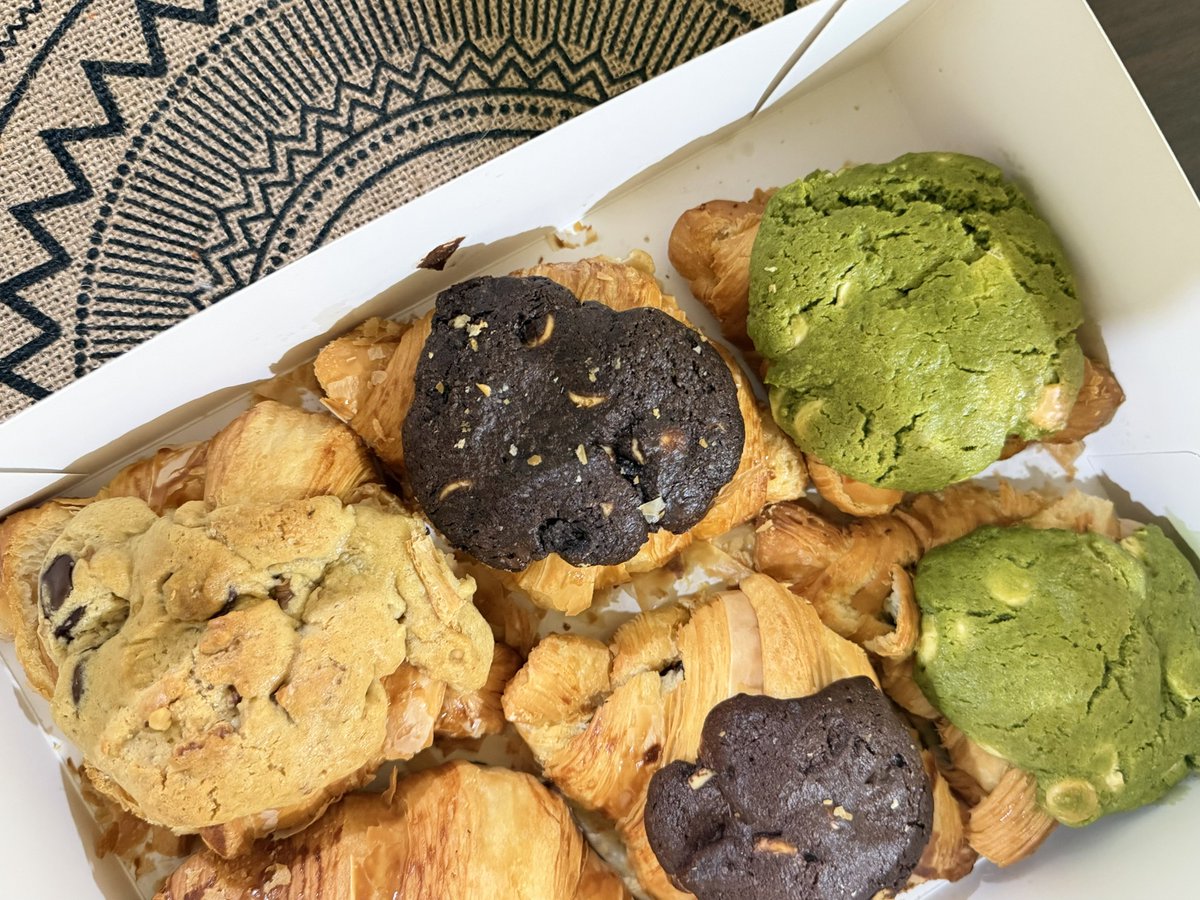 𝙲𝚊𝚛𝚘𝚕 ❥⃟࿐ tweet media