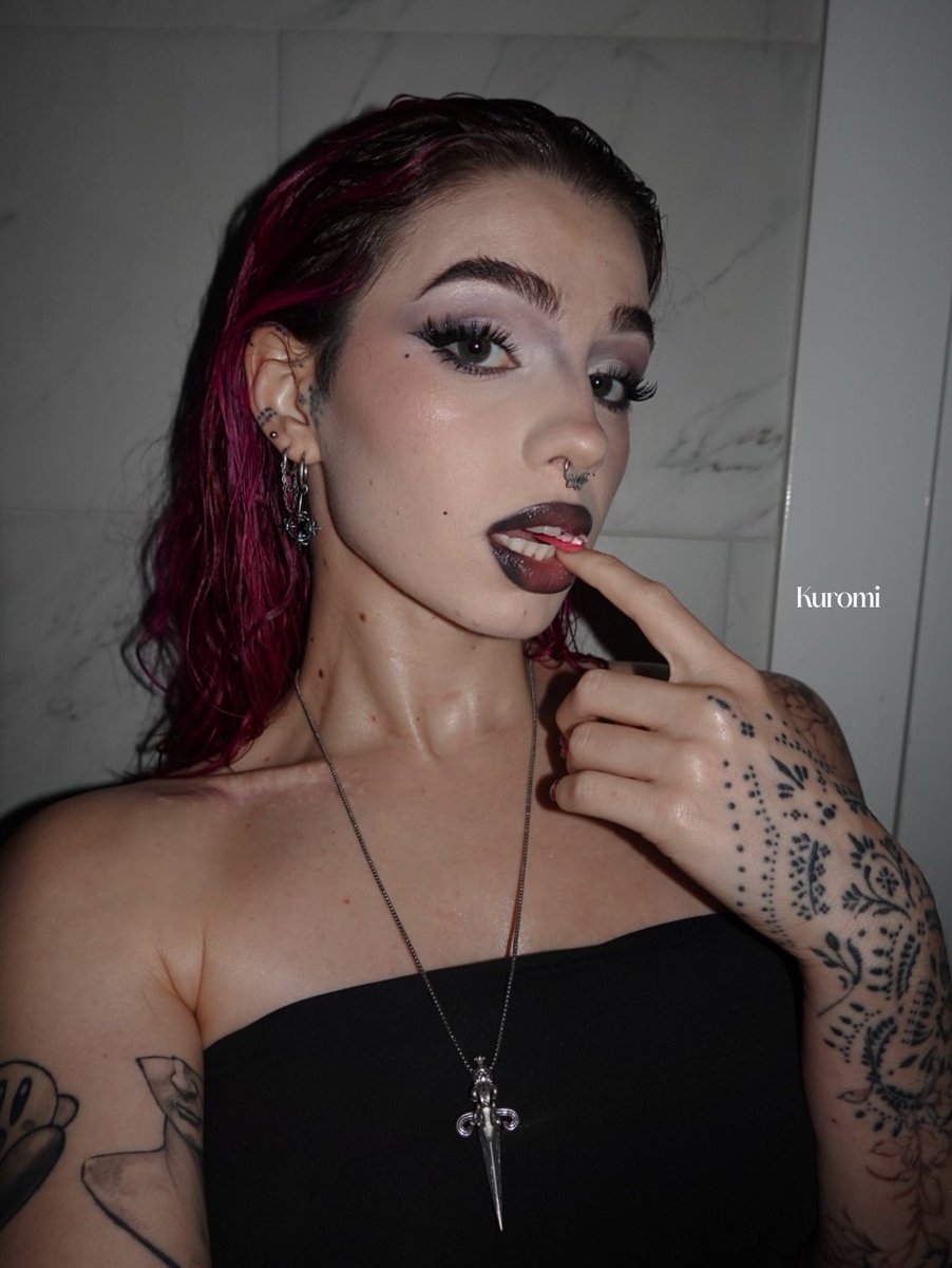 ☾ tweet media