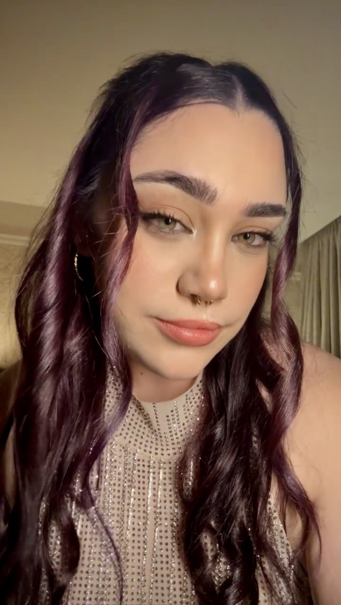 Bloo 🫐 tweet media