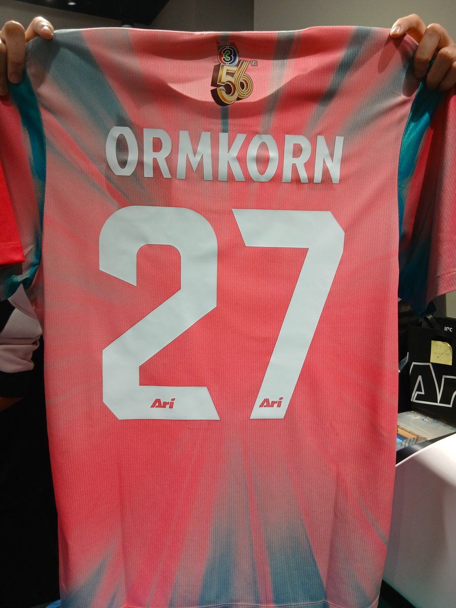 SS. S​ h o​ o​ t :Korn:-)📸 tweet media