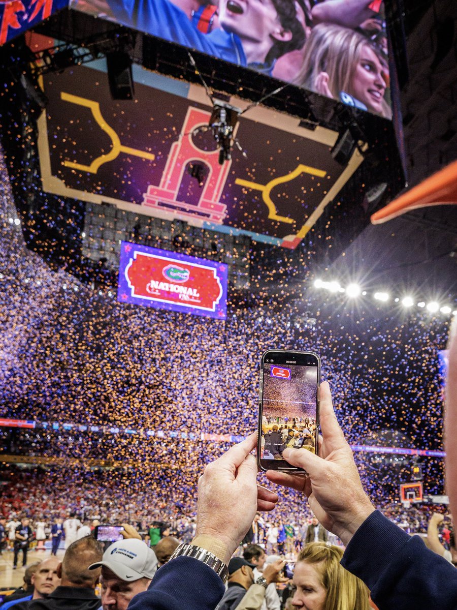 On Location tweet media