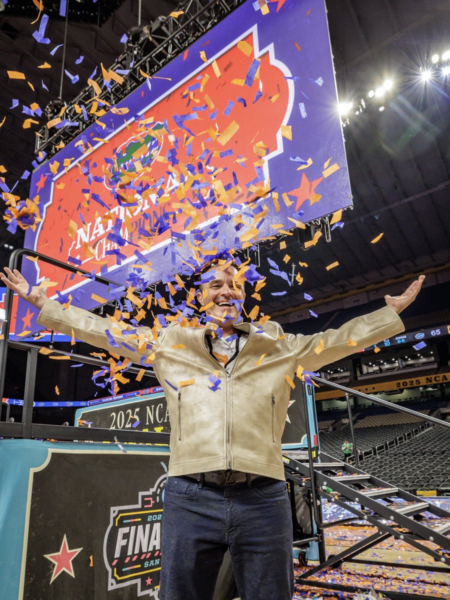 On Location tweet media