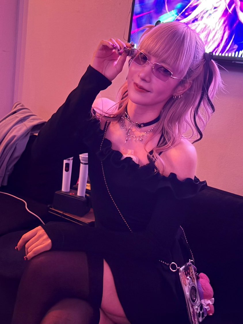 baby8devil's tweet photo. 金曜に飲み散らかしてとてもはっぴーに過ごしたからリアバはおうちの片付けしてたよ

はぴば、わたし。 https://t.co/hVG2ULBptm