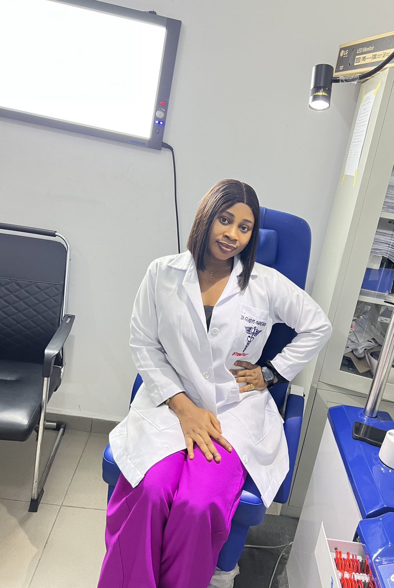 Akumm02's tweet image. It’s world Optometry week guys 
Visit the nearest eye clinic to get a proper eye check up. 

#worldoptometryweek2026