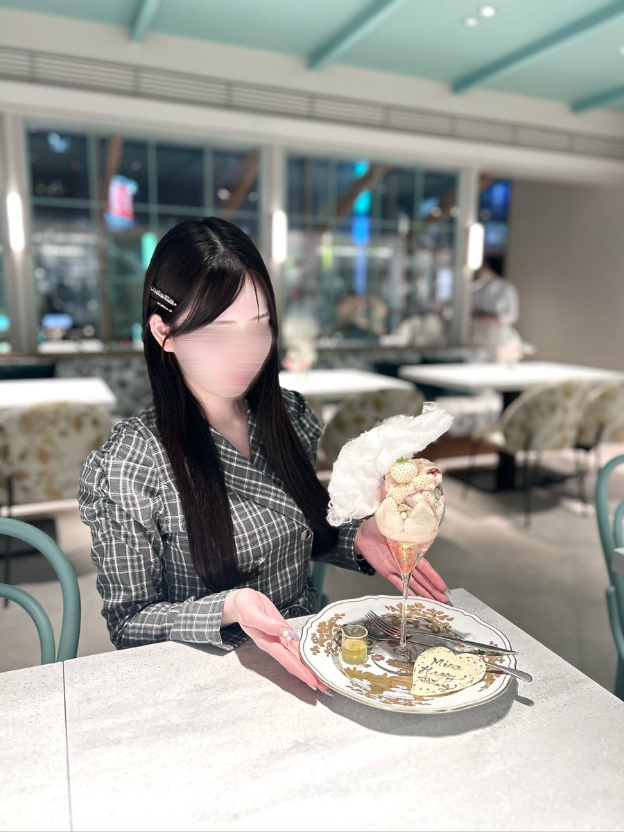 59370chu's tweet photo. ミナちゃん、お誕生日おめでとう♡

#미나에게_내리는_컨페티
#ConfettiFallinForMina
#TWICE #트와이스 #MINA #미나 https://t.co/nwJYlptz8Z