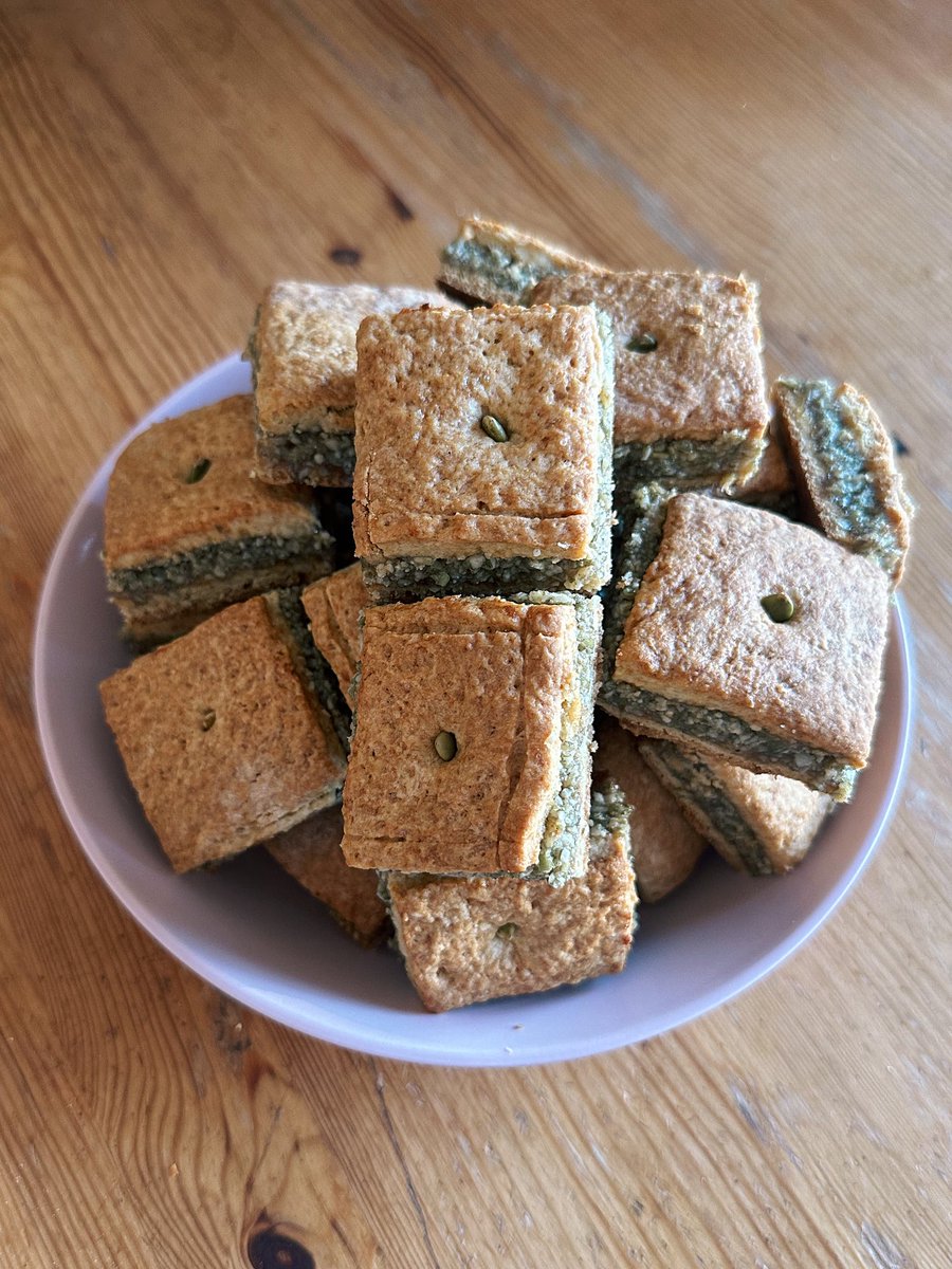 Денис Игнатов tweet media